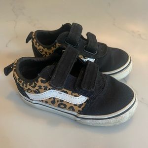 Size 7 toddler vans